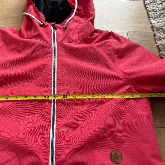 Volcom Women's Size M Salmon Pink Medium weight Winter Jacket - Picture 5 of 14